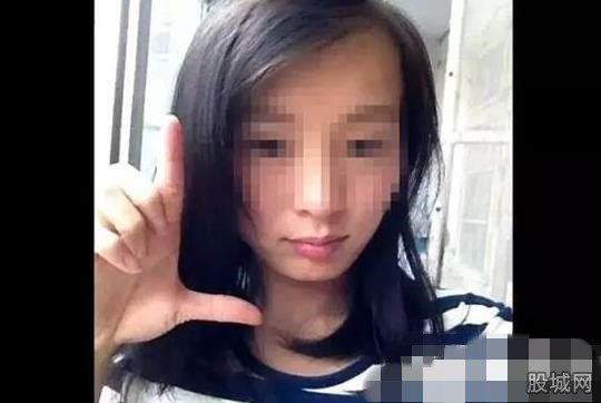 身中7刀死亡