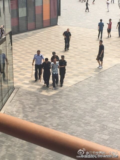 优衣库门口砍人事件男主角是谁及为什么砍人原因 揭其个人资料照片家庭背景