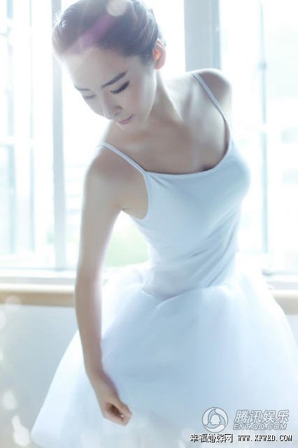 小杨幂杨光35C辣乳大尺度性感写真 杨光个人资料微博三围遭热搜
