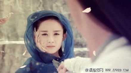 竹染为什么把花千骨推下悬崖杀睚眦兽?竹染的目的是什么?