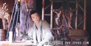 花千骨中竹染为什么被发配到蛮荒?竹染的真实身份是什么?