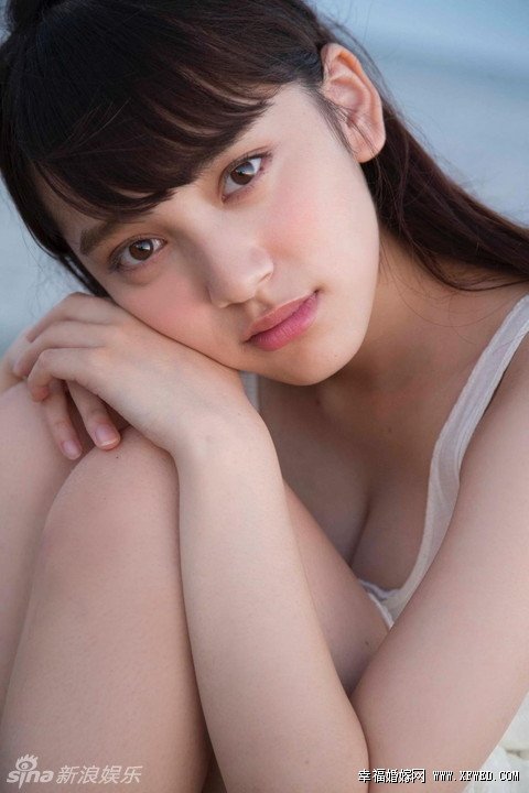 95后日本萌妹都丸纱也华胸围多少?都丸纱也华比基尼湿身性感写真及个人资料
