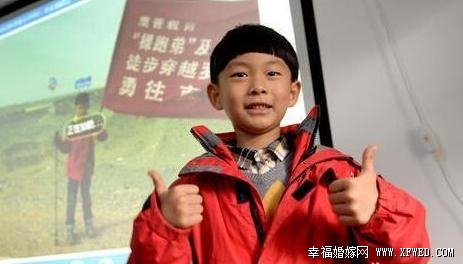 裸跑弟何宜德父母是谁及干什么的?揭何宜德父亲个人资料及为什么裸跑原因