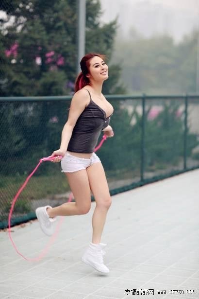 张永歆跳绳撑破上衣视频图片曝光 张永歆个人资料及胸围多少?