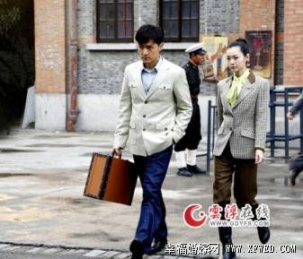伪装者中于曼丽和郭骑云身上的密码本哪个是真的?明台被抓怎么逃出来的?