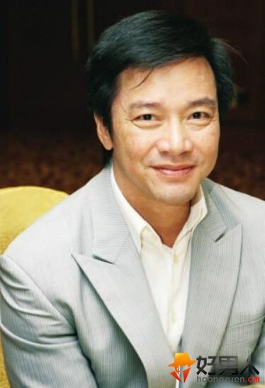 歌手阿杜变老板身材臃肿神采奕奕  盘点各大变身成为老板的明星