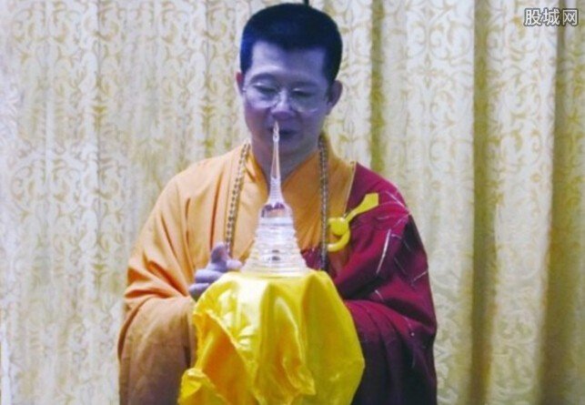 借神的名义性侵