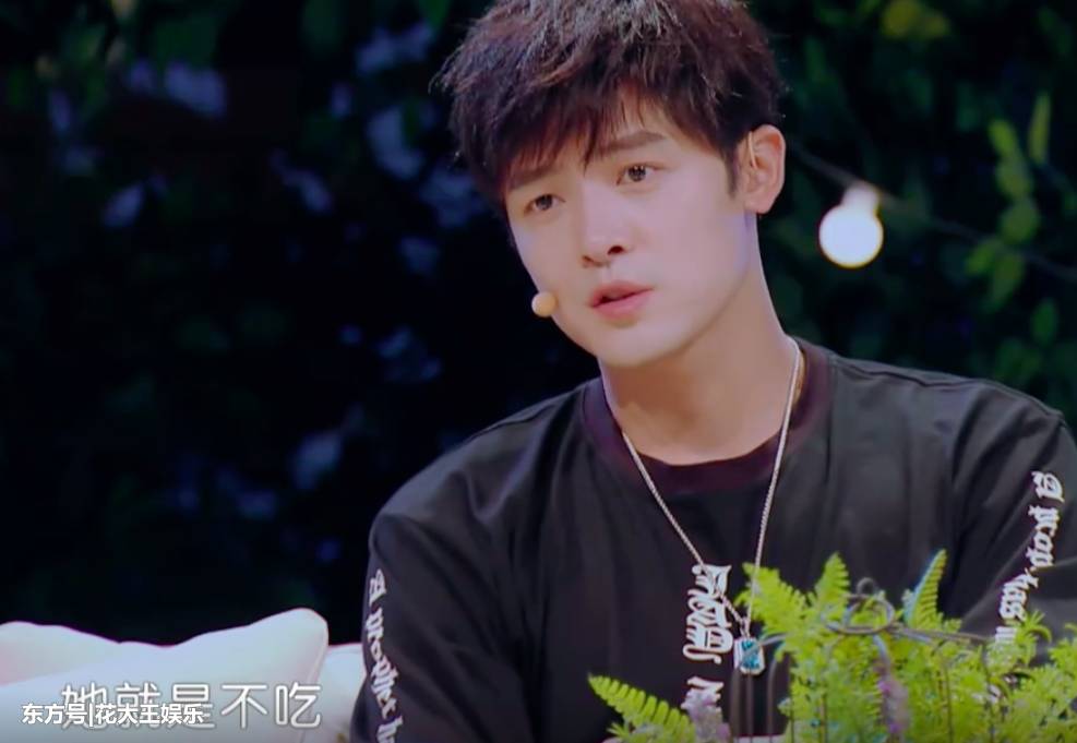 颖儿坐了9天月子就出门,减肥至94斤,外面风大付辛博都拦不住