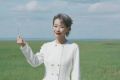 70岁任达华回山东老家收麦子 体验农活